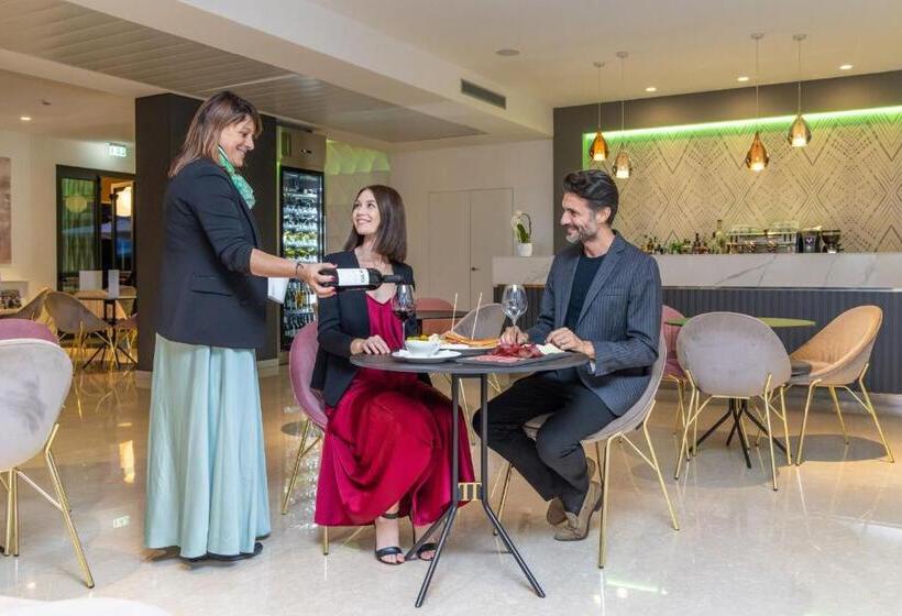 בית מלון כפרי Omnia