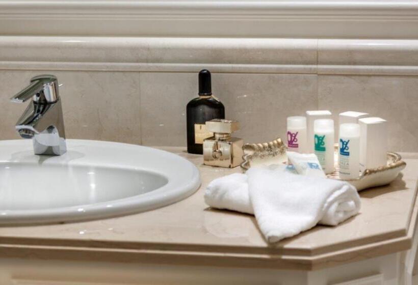 בית מלון כפרי Palazzo Cardinal Cesi