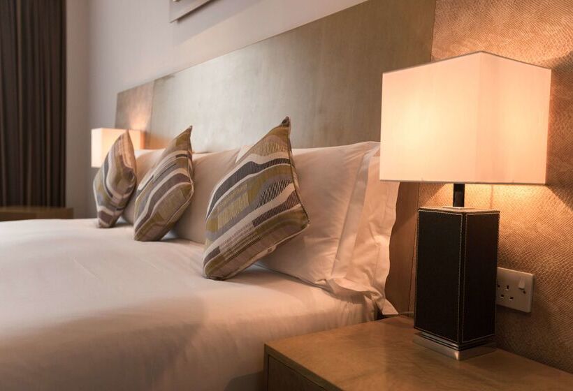 호텔 Park Plaza Cardiff