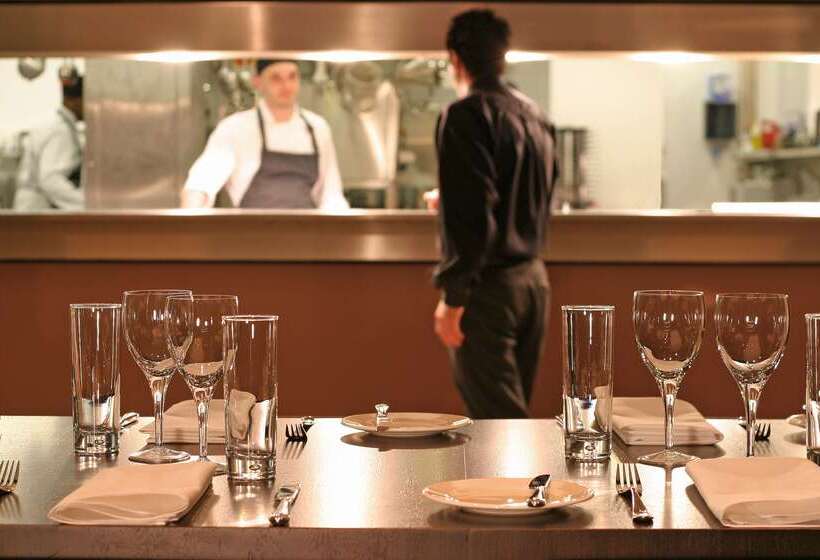 호텔 Park Plaza Cardiff