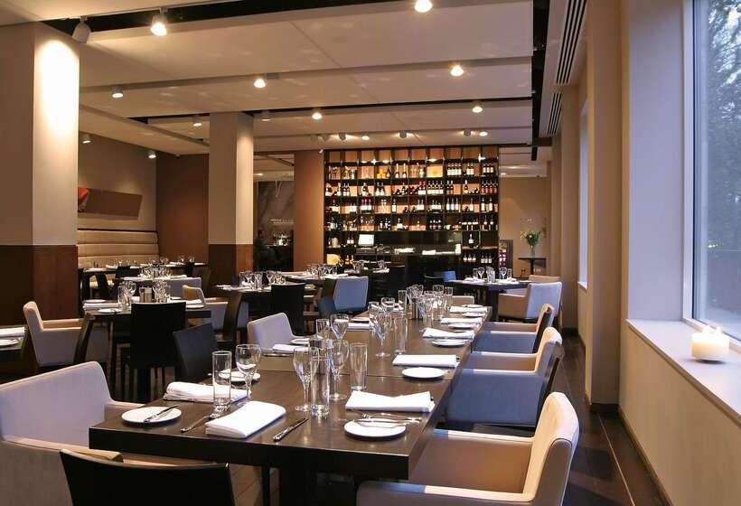 호텔 Park Plaza Cardiff