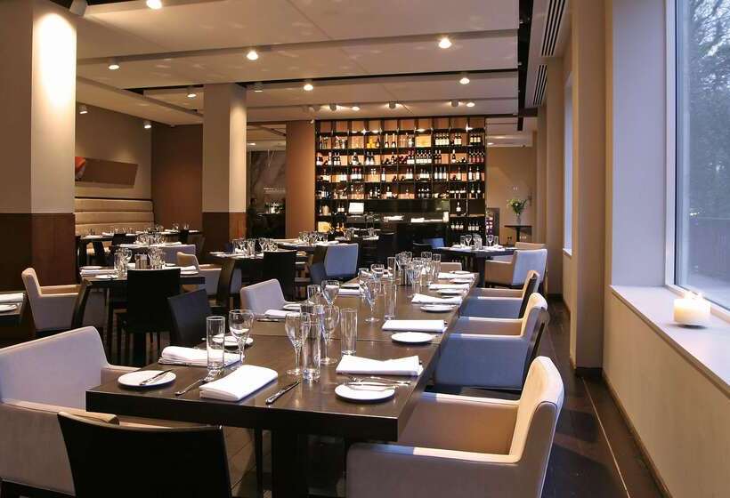 호텔 Park Plaza Cardiff