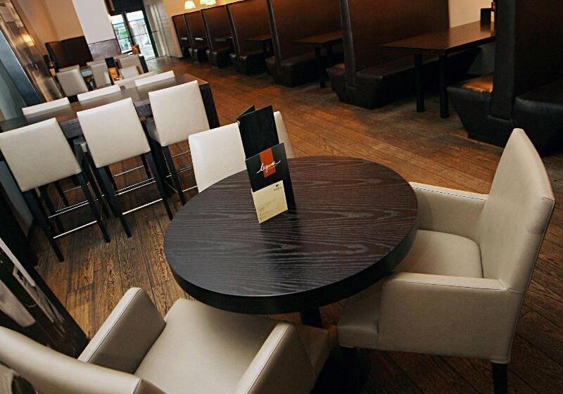 호텔 Park Plaza Cardiff