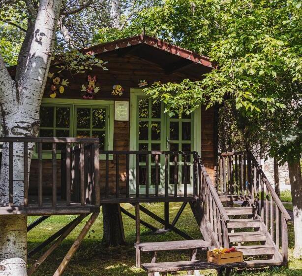 בית מלון כפרי Petrino Eco Village