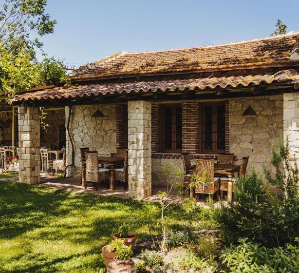 ホテル Petrino Eco Village