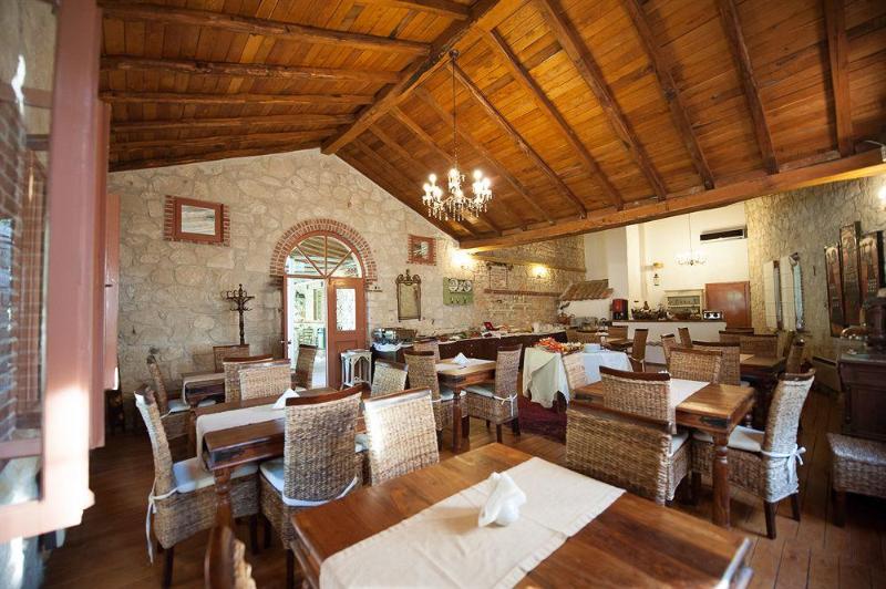 בית מלון כפרי Petrino Eco Village