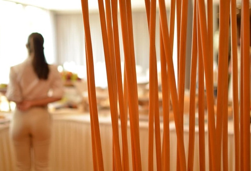 Отель Plaza Resort