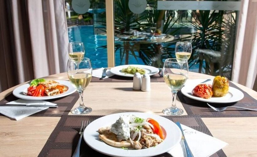 فندق Poseidon Resort