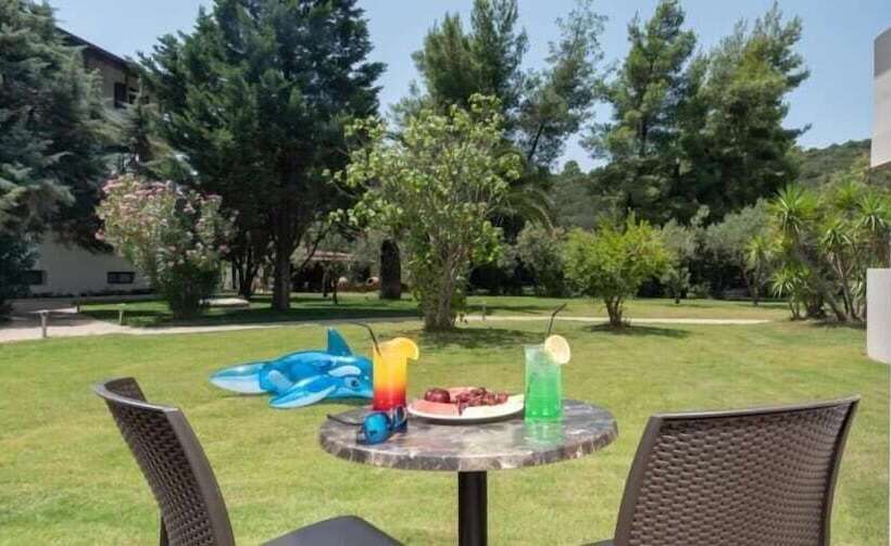 هتل Poseidon Resort