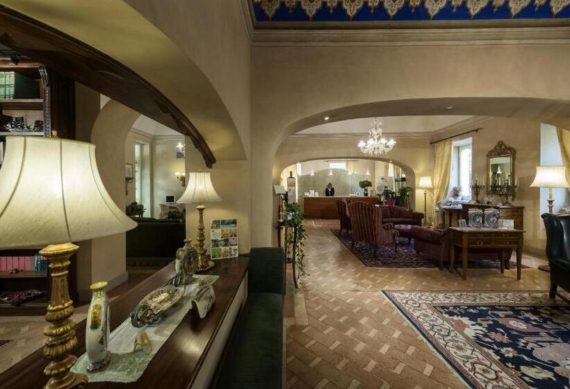 Отель Posta Donini 1579 Una Esperienze