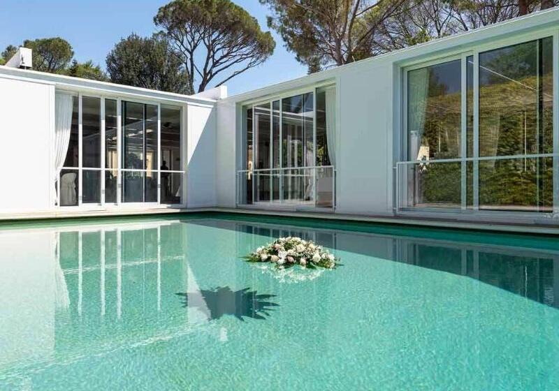 Отель Posta Donini 1579 Una Esperienze