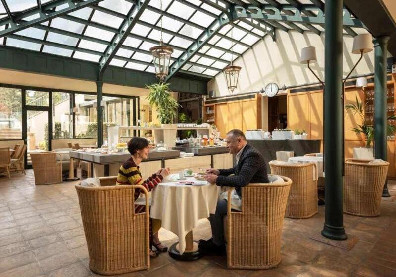 Отель Posta Donini 1579 Una Esperienze