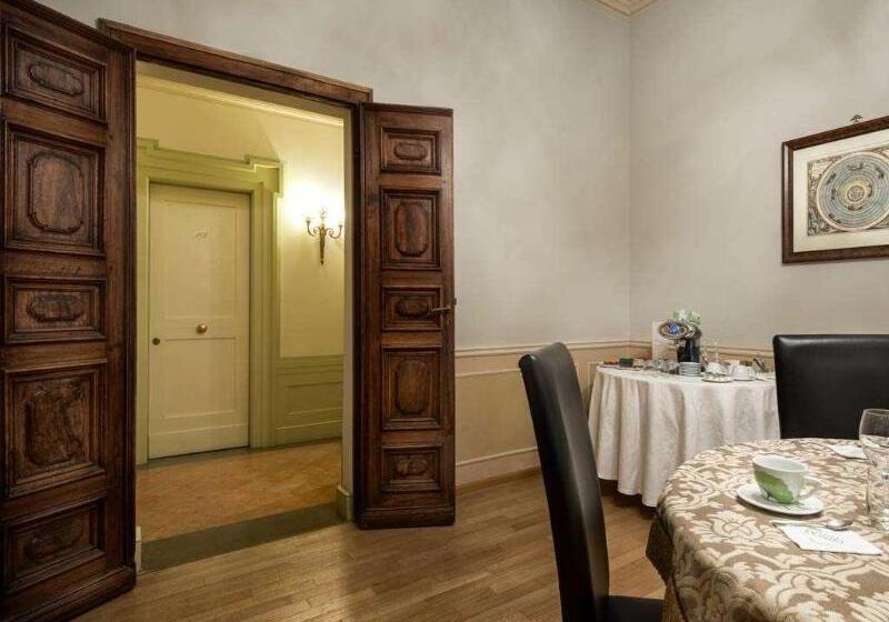 Отель Posta Donini 1579 Una Esperienze