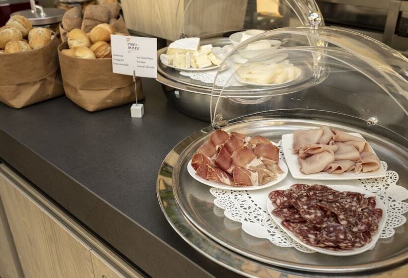 Отель Posta Donini 1579 Una Esperienze