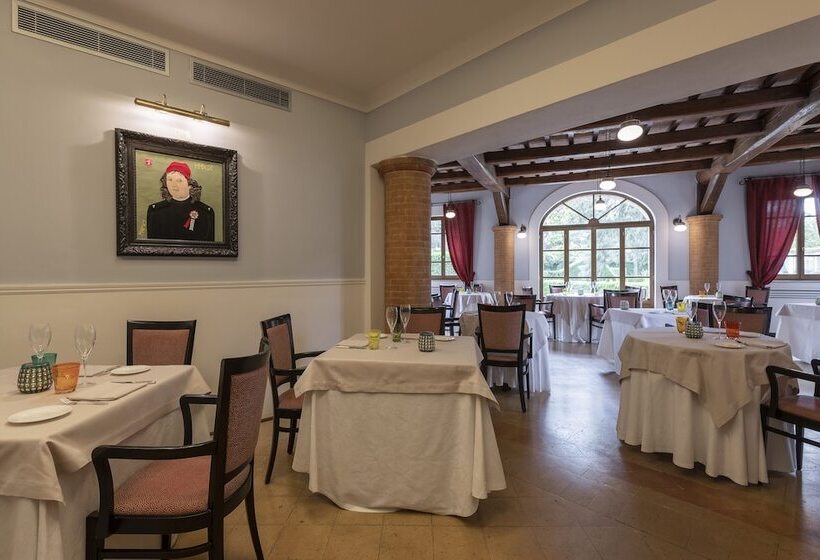 Отель Posta Donini 1579 Una Esperienze