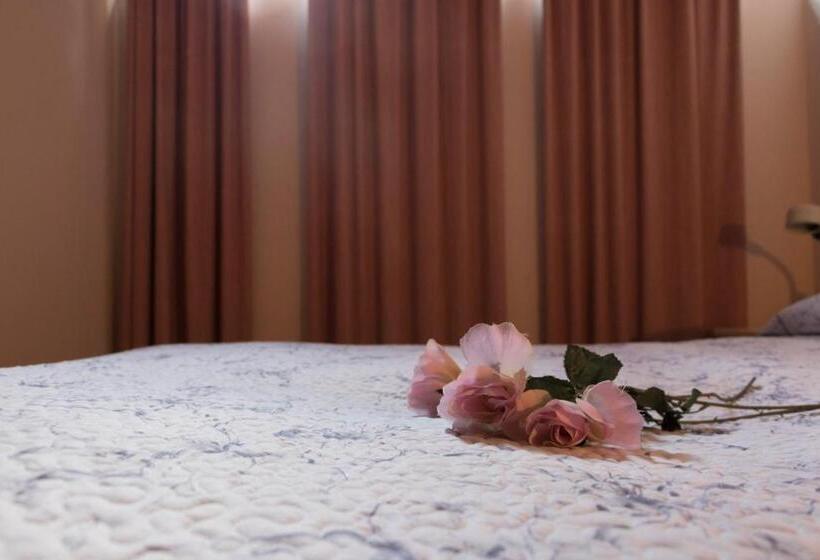 Отель Primavera