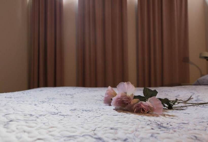 Отель Primavera