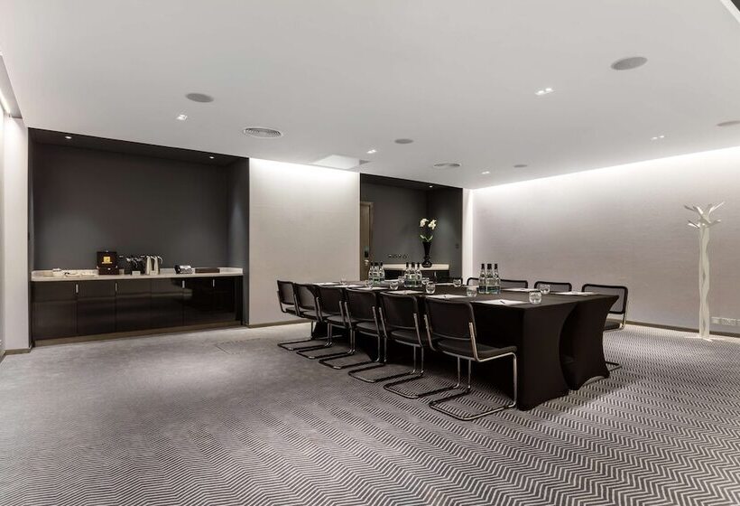 Radisson Blu Hotel, London Mercer Street