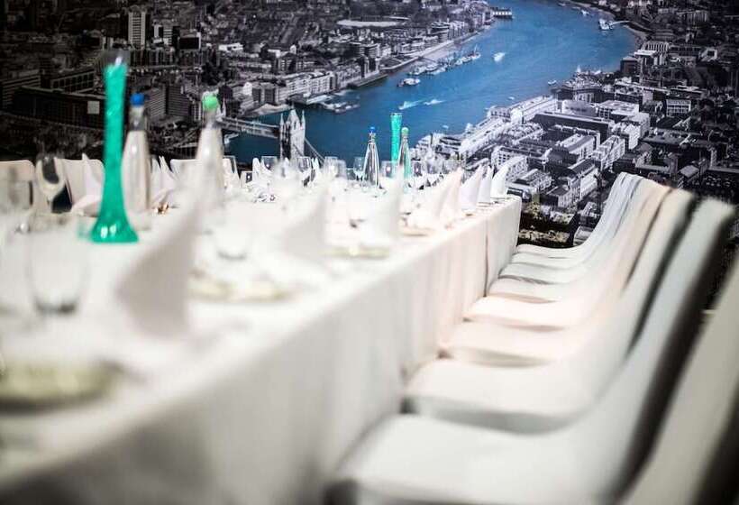 Radisson Blu Hotel London Stansted Airport