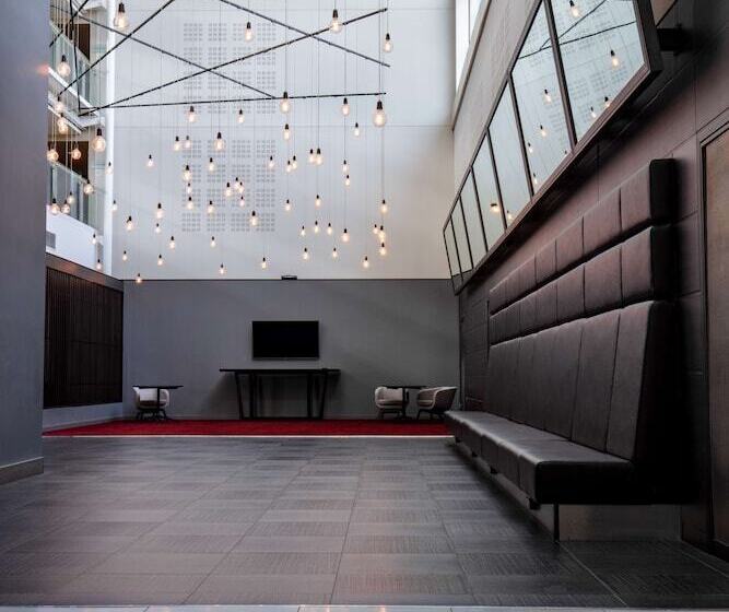 Radisson Blu Hotel London Stansted Airport