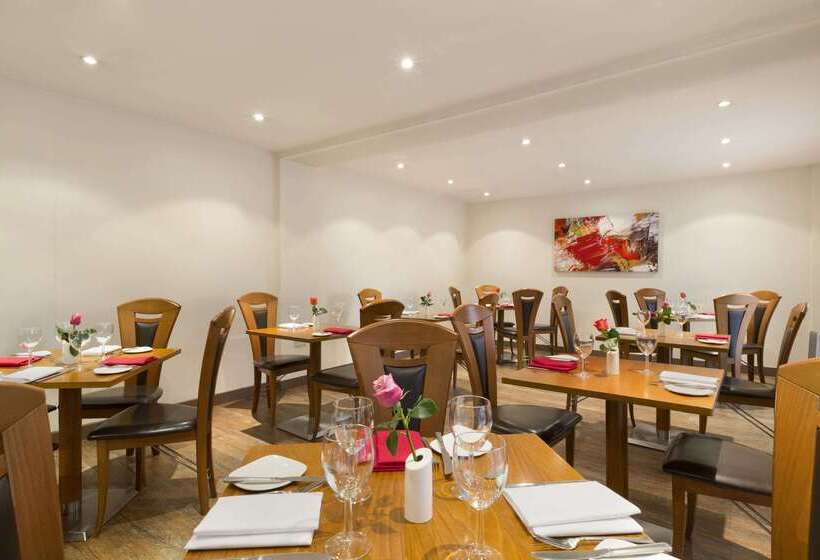 Отель Ramada London North