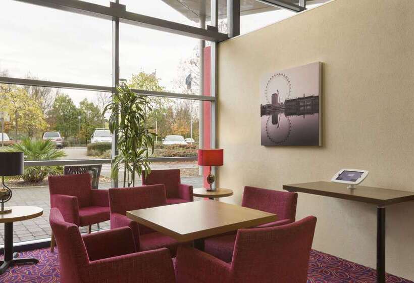 ホテル Ramada London North