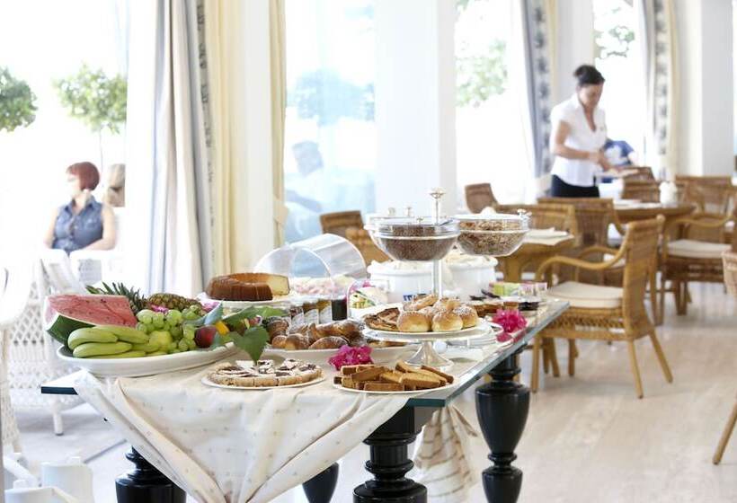 هتل Relais Valle Dell'idro