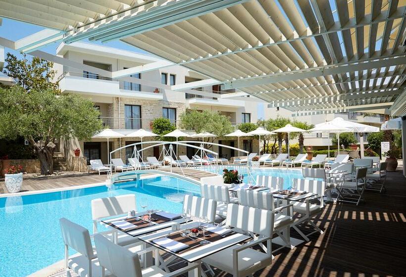 هتل Renaissance Hanioti Resort