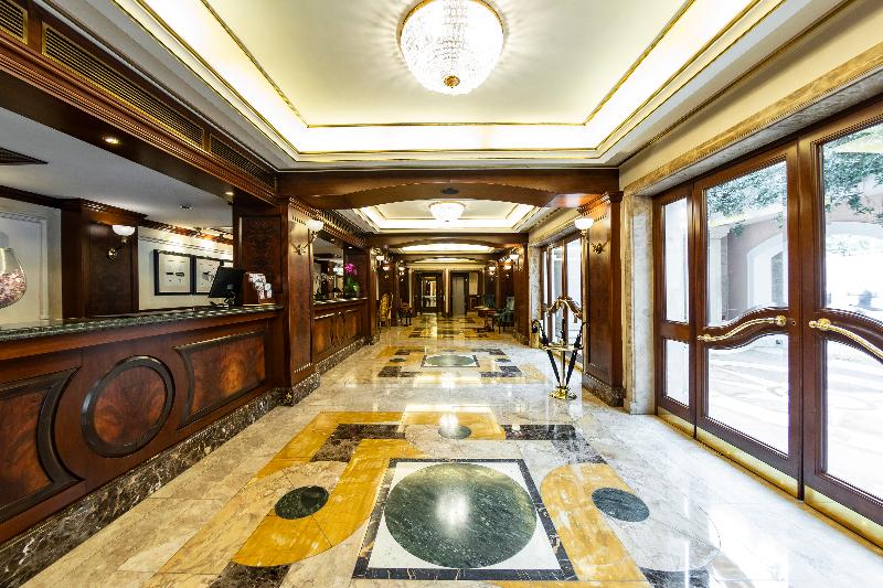 هتل River Chateau