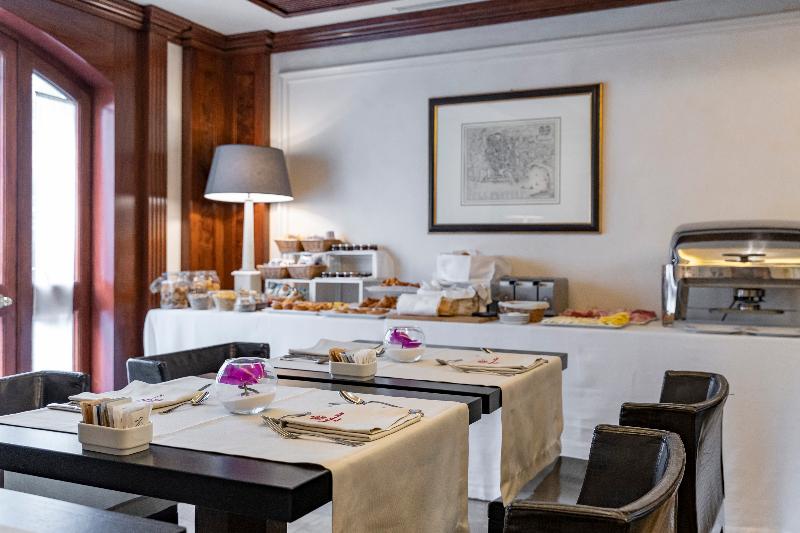 هتل River Chateau