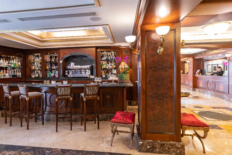 هتل River Chateau