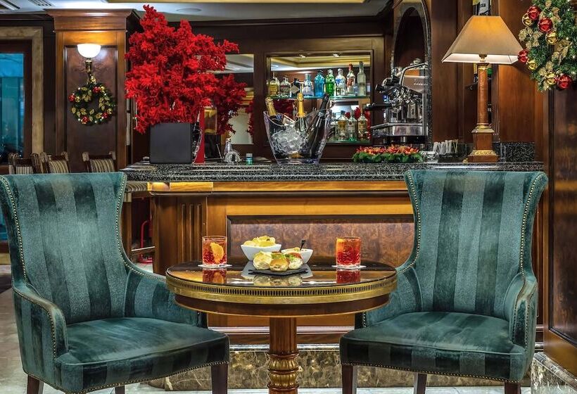 هتل River Chateau