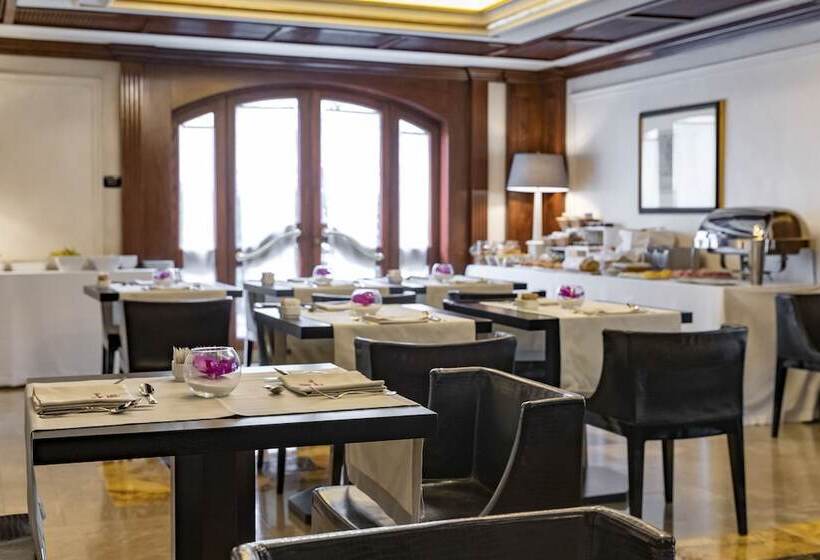 هتل River Chateau