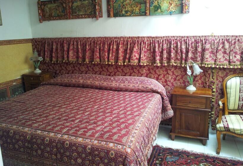 호텔 Rodrigo De Vivar