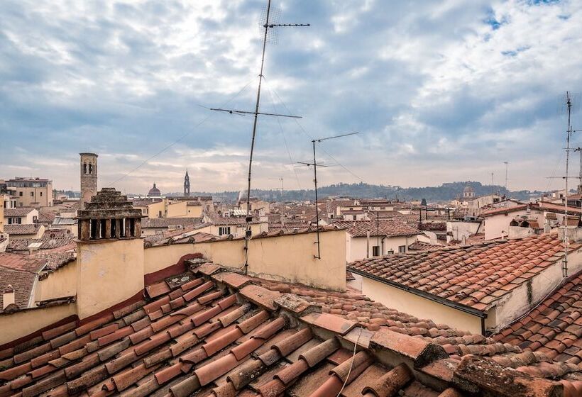 هتل Room Mate Isabella