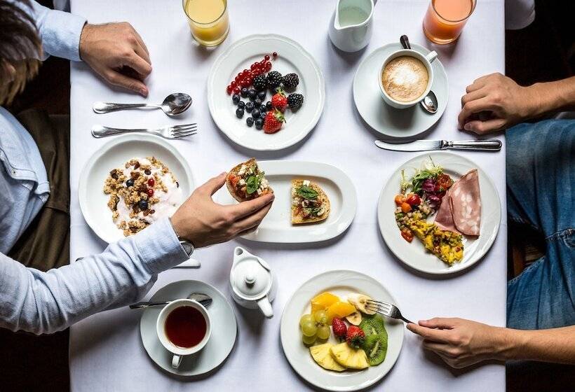 هتل Room Mate Isabella