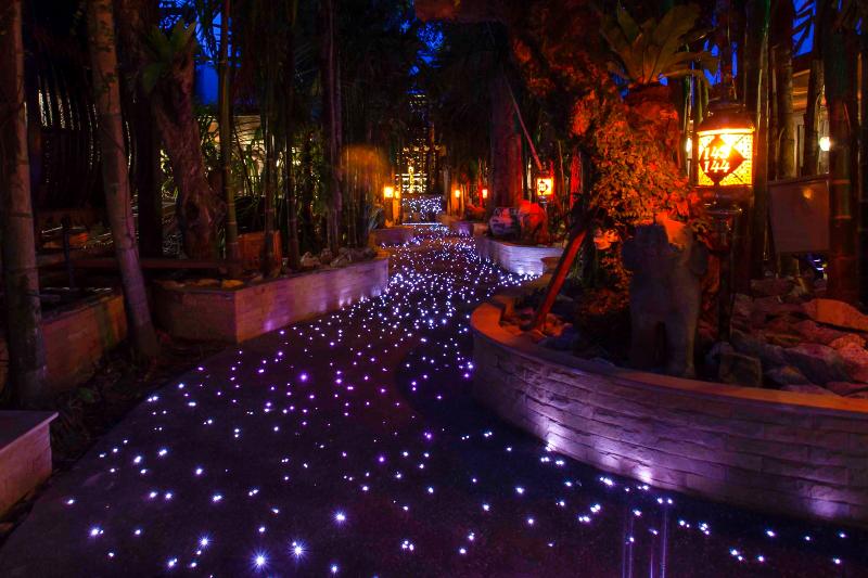 호텔 Sawasdee Village