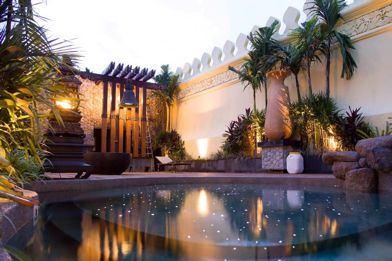 호텔 Sawasdee Village