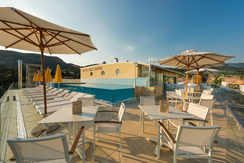 Sky Pool Hotel Sole Garda