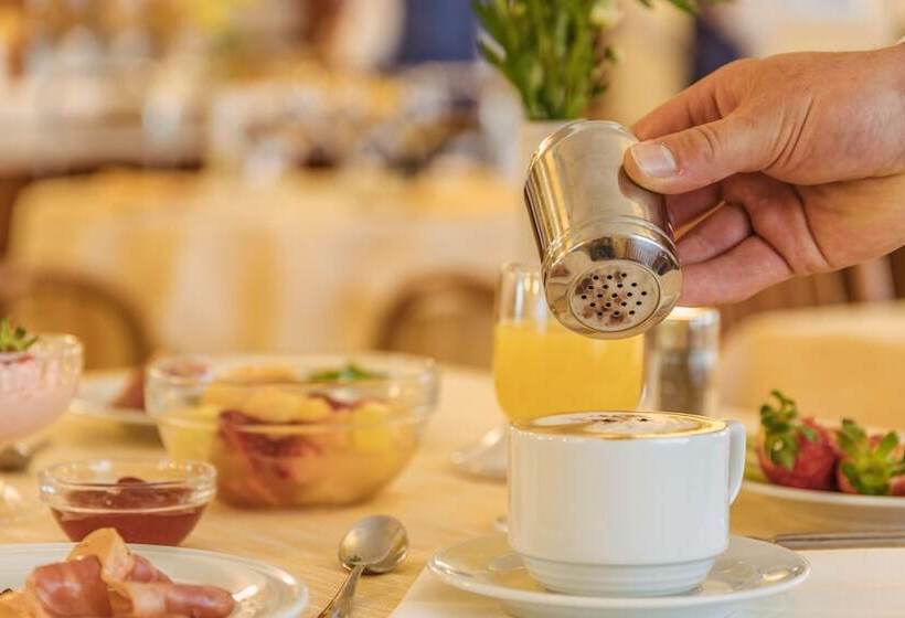 Sky Pool Hotel Sole Garda