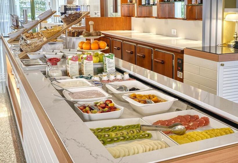 Sky Pool Hotel Sole Garda