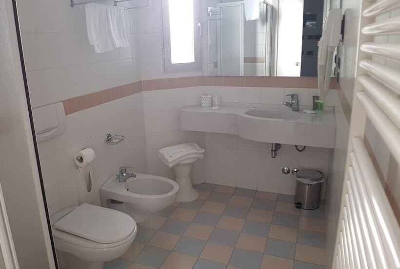 호텔 Terme Di Castel San Pietro