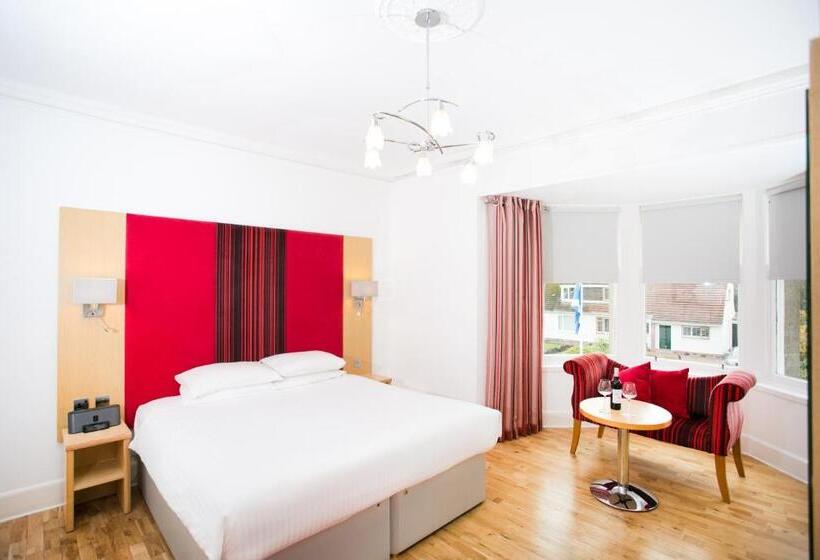 Отель The Clubhouse B&b