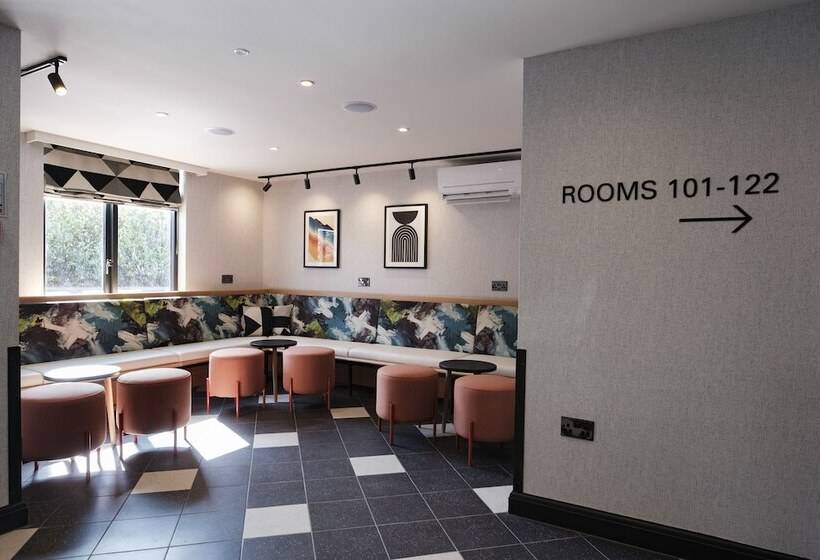 ホテル The Fox & Goose