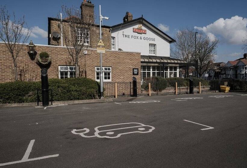 ホテル The Fox & Goose