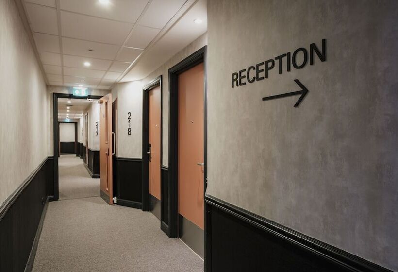 ホテル The Fox & Goose