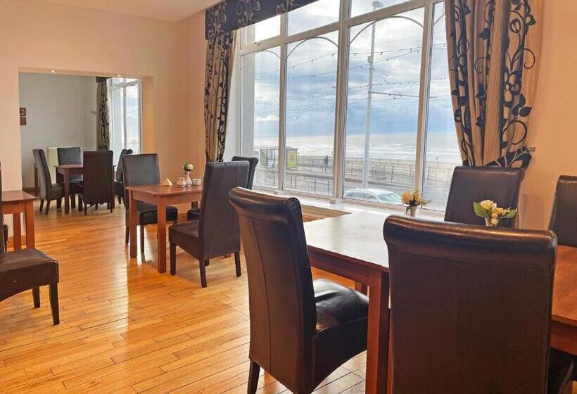 Отель The President