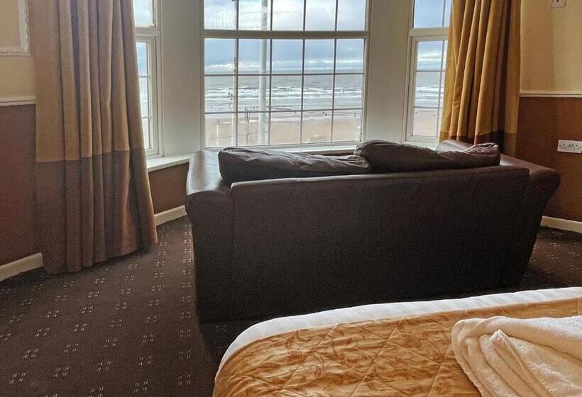 Отель The President