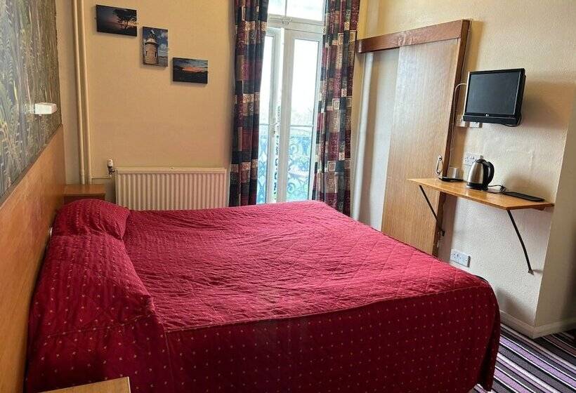 בית מלון כפרי The Southcliff