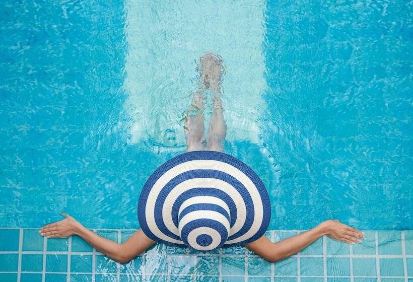 Отель Thera Mare